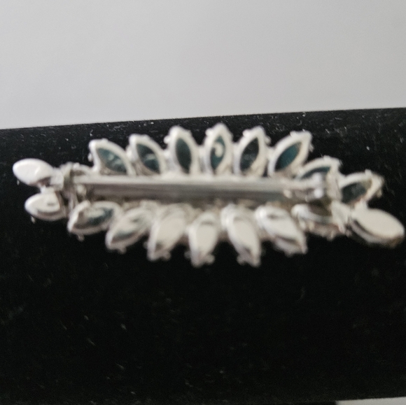 Vintage Rhinestone Pin - Picture 2 of 4